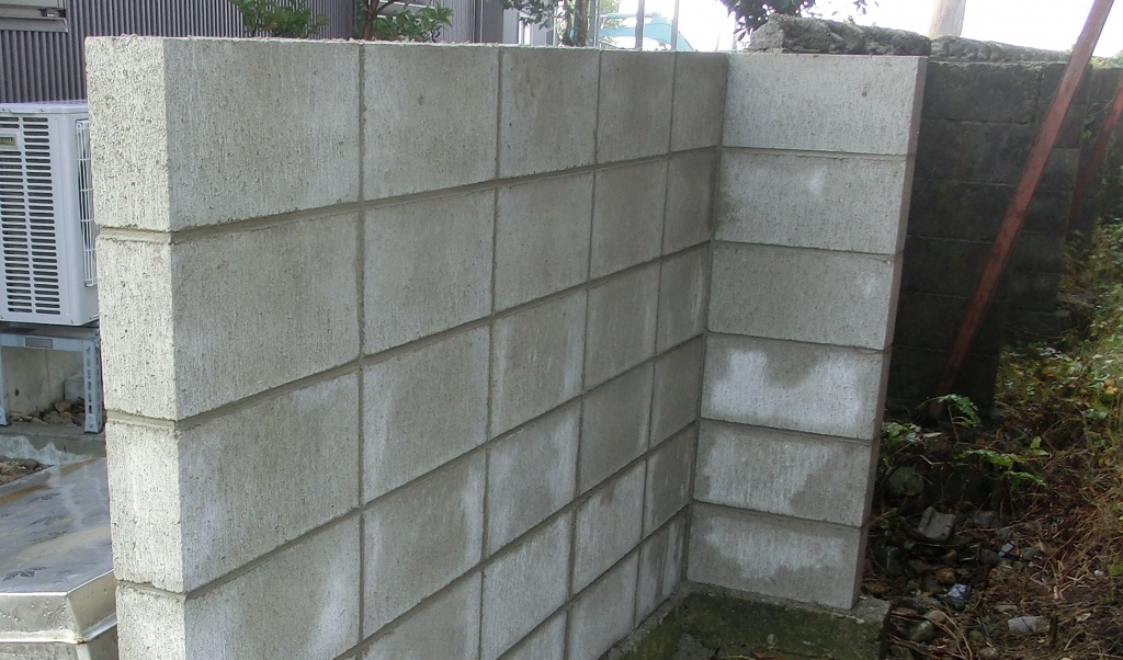 うちのブロック塀は大丈夫 建築基準法に適したブロック塀とは 富山県 エクステリア 外構 庭工房sekitoh