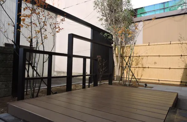 和モダンで心安らぎ、憩う庭｜高岡市