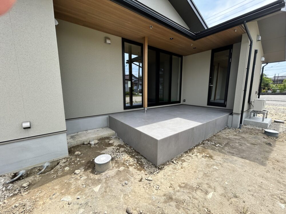 お庭　テラス