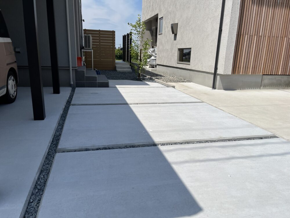 アプローチ お庭 コンクリート